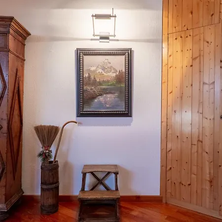 아파트 The Aimone - Historic Alpine Retreat 브루일서비니아