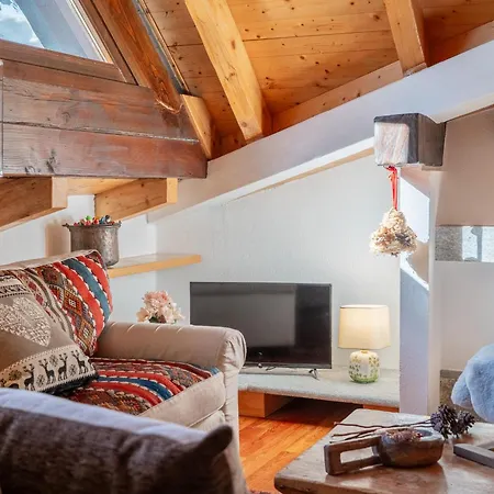 The Aimone - Historic Alpine Retreat 아파트 브루일서비니아